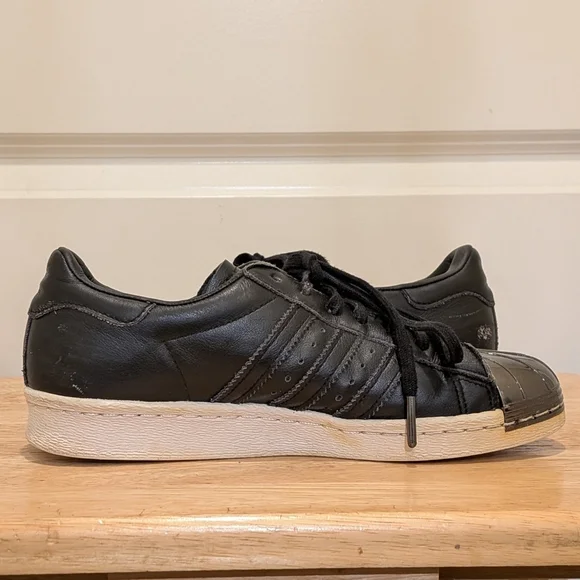 GUC Adidas Originals Superstar 6.5 Black and Silver Metal Toe Sneakers - Picture 8 of 13